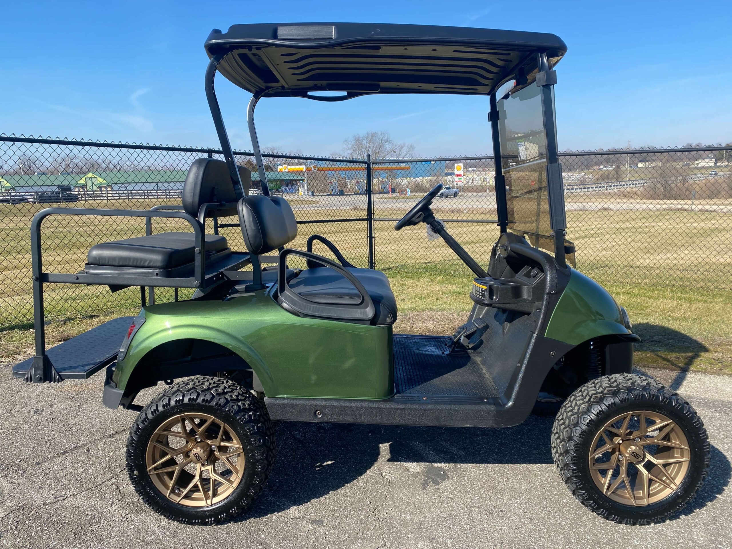 E-Z-GO-RXV-Gas-F1-Green_10-